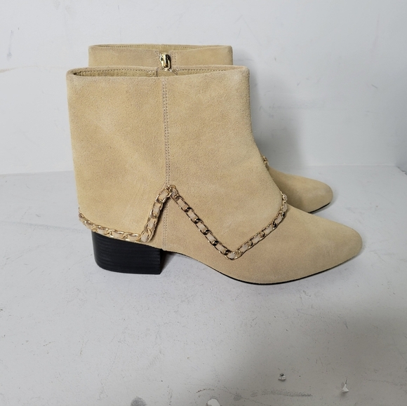 KARL LAGERFELD PARIS CASSIE SAND SUEDE ZIP Ankle BOOTIE Size 9.5 M Western - Picture 4 of 7